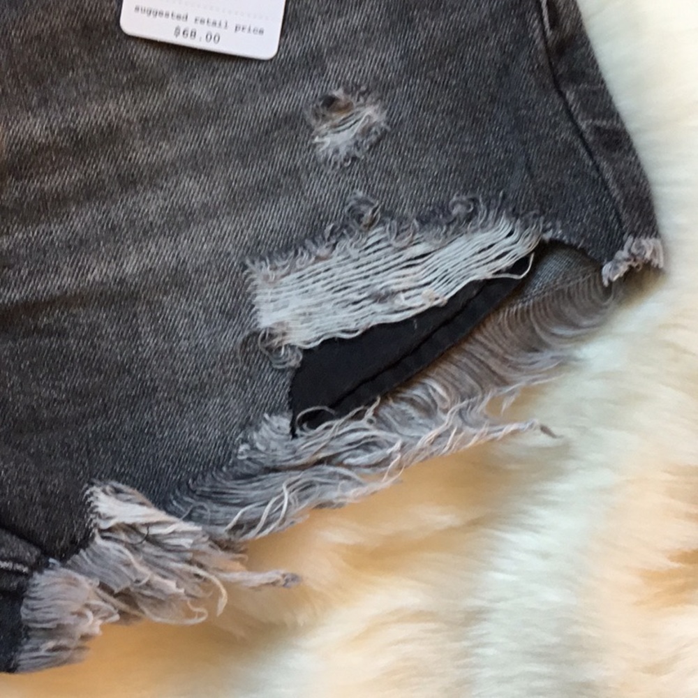 Free People shorts - Picture 3 of 7